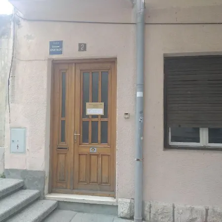 Апартаменты Popov