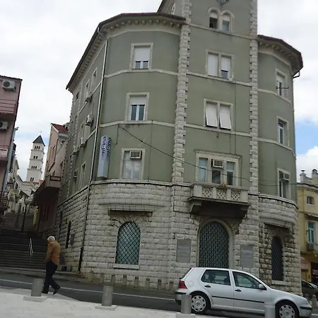 Апартаменты Popov *