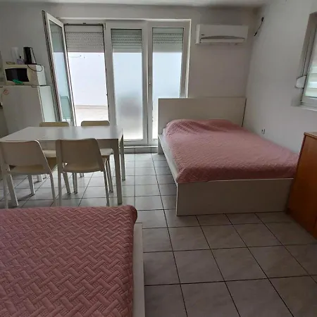 Popov Apartment *